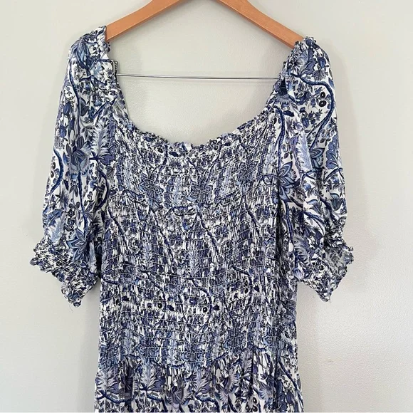 Max Studio Printed Smocked Bodice Tiered Maxi Dress Cruise Vacation Beach Resort - Picture 5 of 11